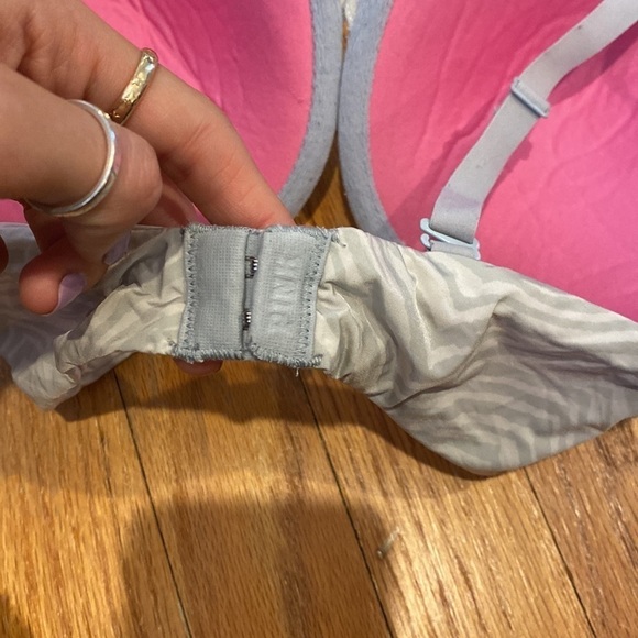 Pink Victoria Secret push up bra size 34D - Picture 4 of 5